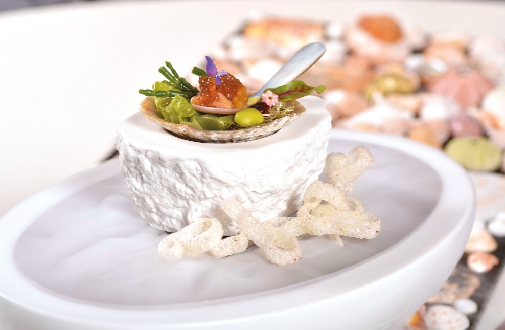 In Valle de Mogan restaurant whichever option you choose, be prepared to explore our creative canarian cuisine.